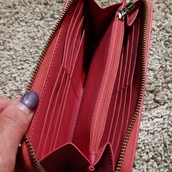 Wallet - Picture 3 of 3